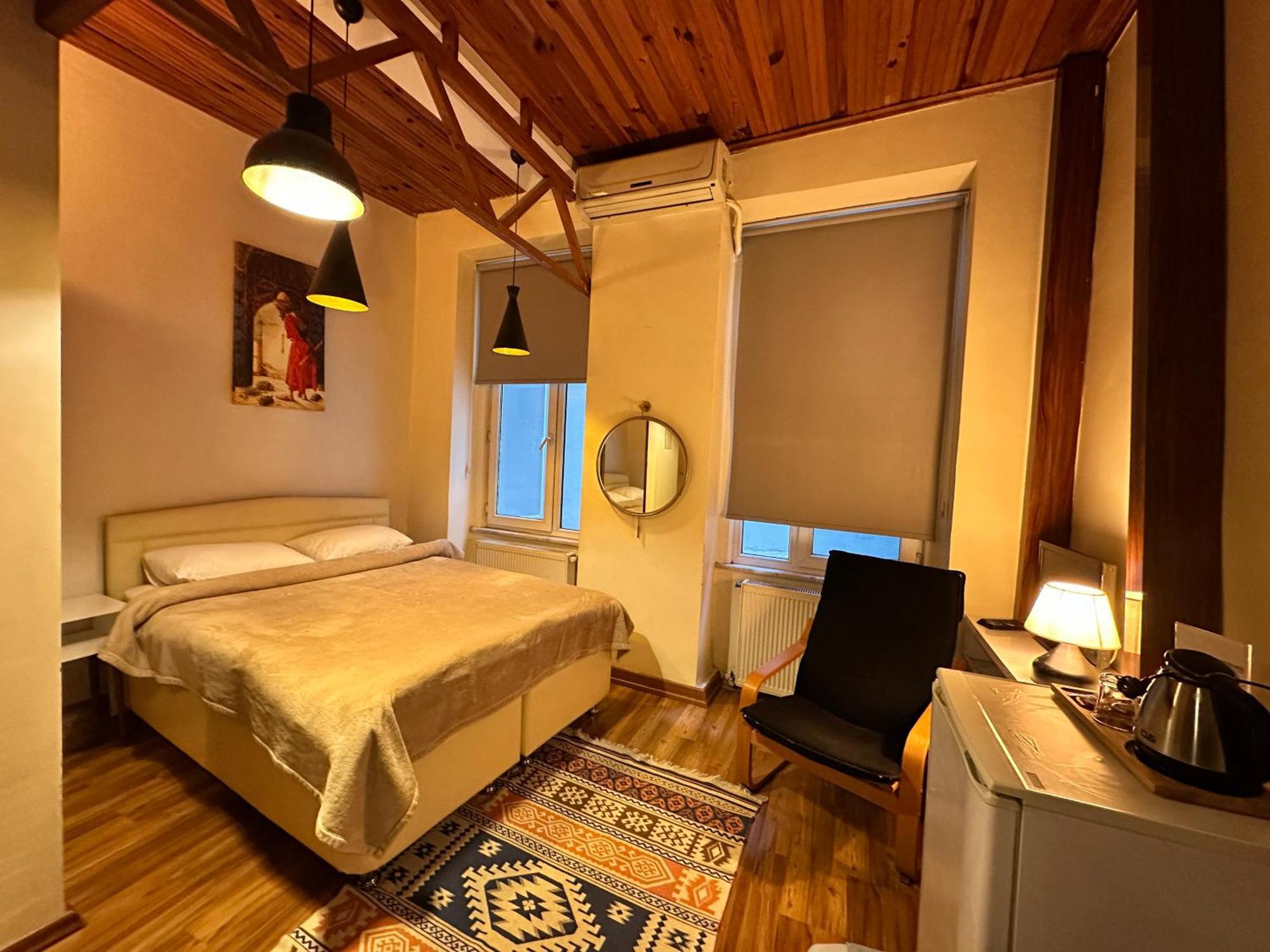 New Pera Hotel Istanboel Buitenkant foto