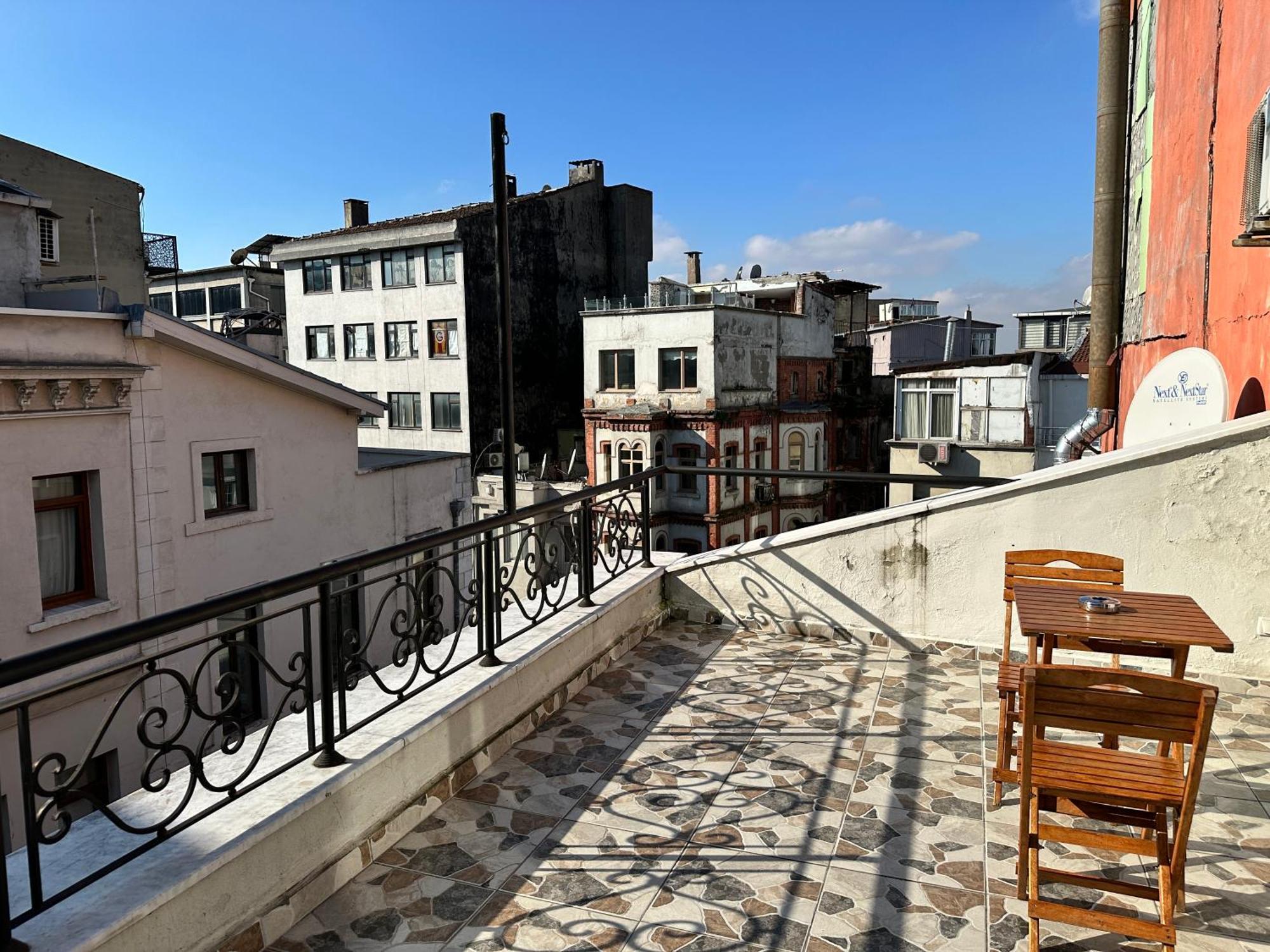 New Pera Hotel Istanboel Buitenkant foto